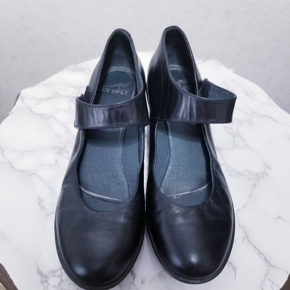 Dansko Mary Jane's sz 38/US sz 7.5-8 - Picture 4 of 6